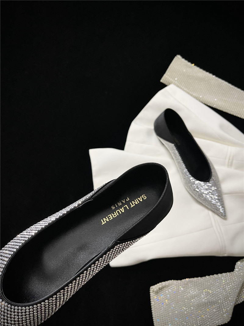 Sa1nt Lau*nt silver nour slippers