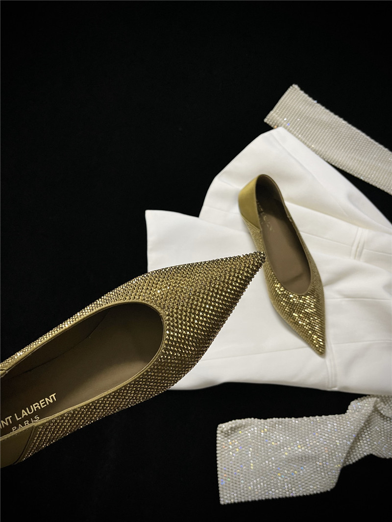 Sa1nt Lau*nt nour pointed toe slippers