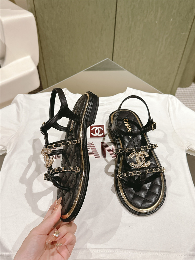 Ch**el black flip flops flat sandals