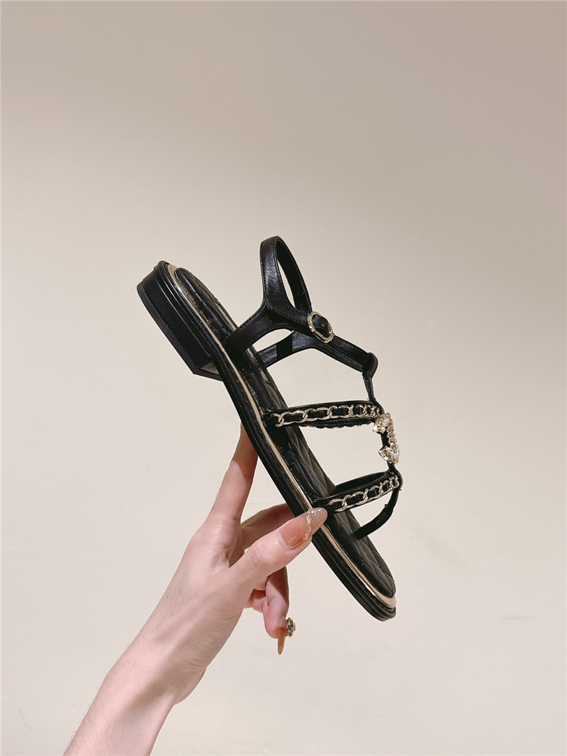 Ch**el black flip flops flat sandals
