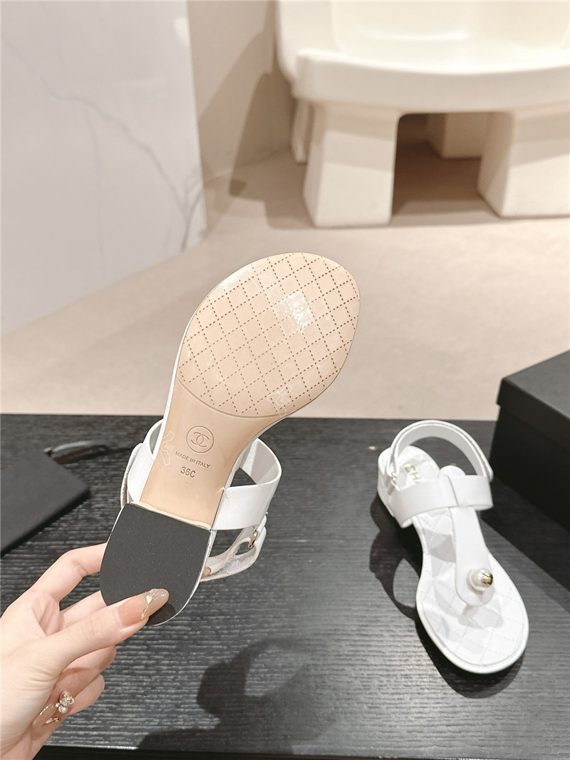 lambskin pearl Ch**el logo sandals white
