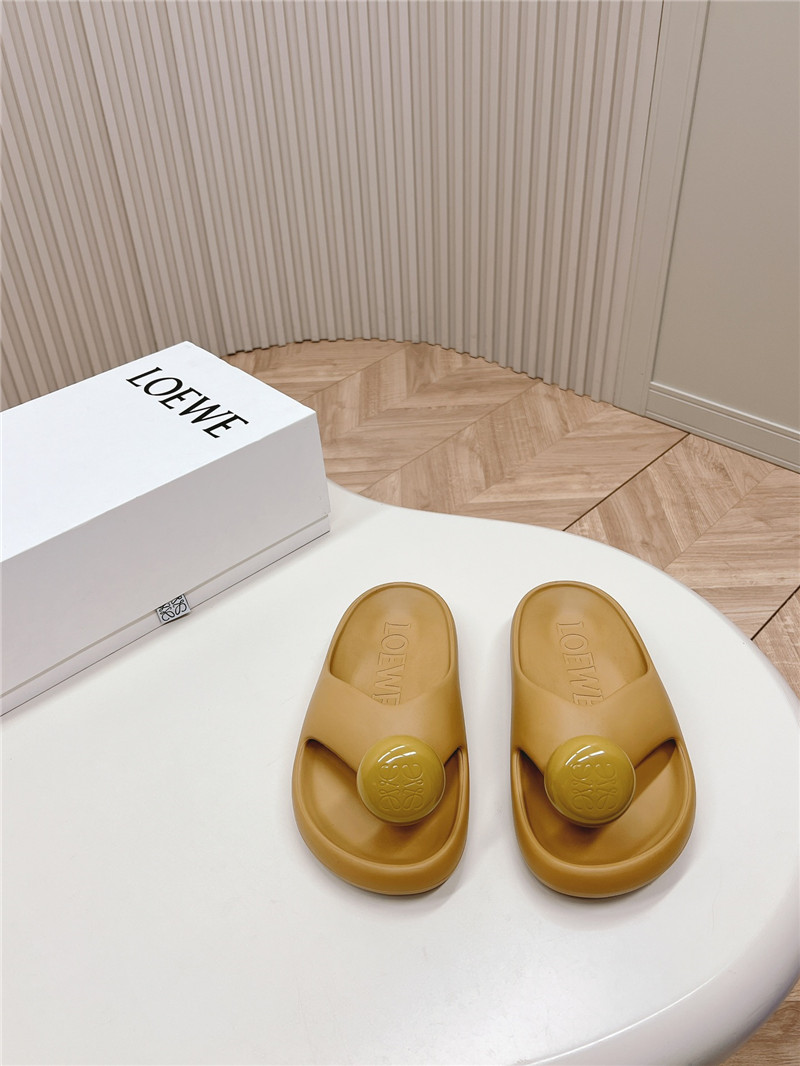 Loewe Bubble Thong Slide in Beige