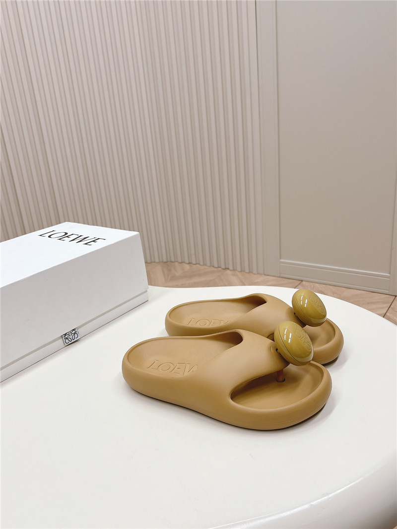 Loewe Bubble Thong Slide in Beige