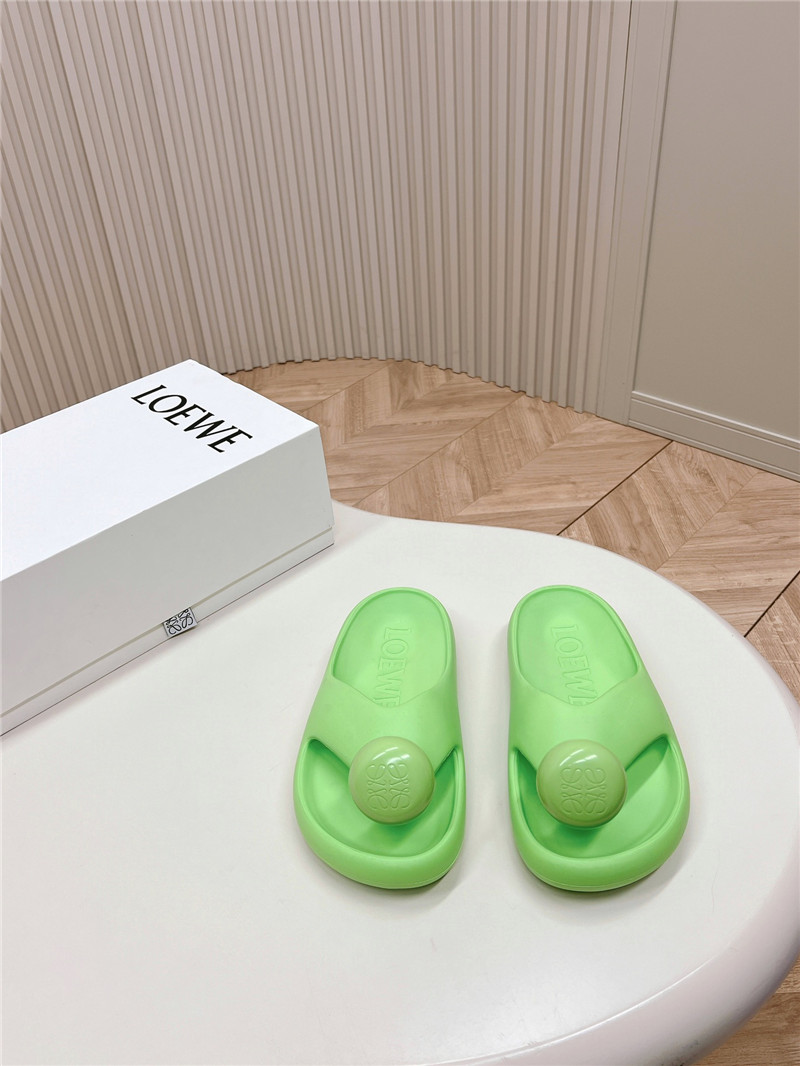 Loewe Bubble Thong Slide in Green