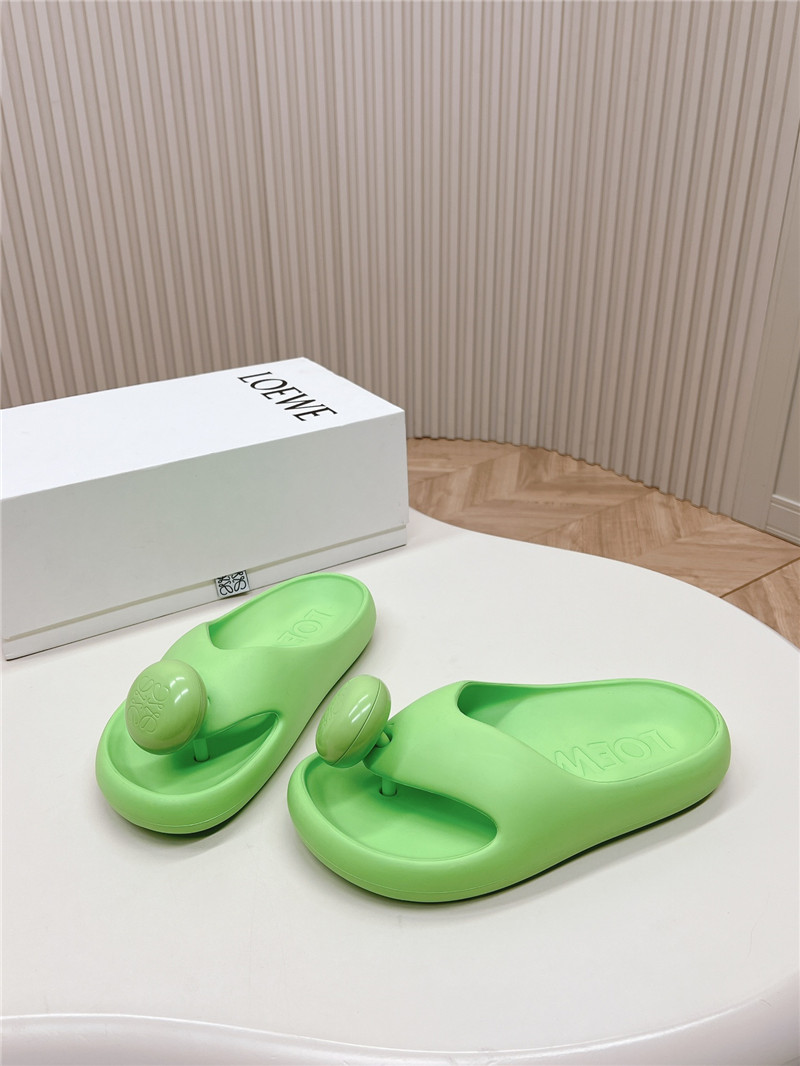 Loewe Bubble Thong Slide in Green