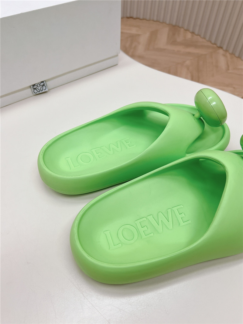 Loewe Bubble Thong Slide in Green