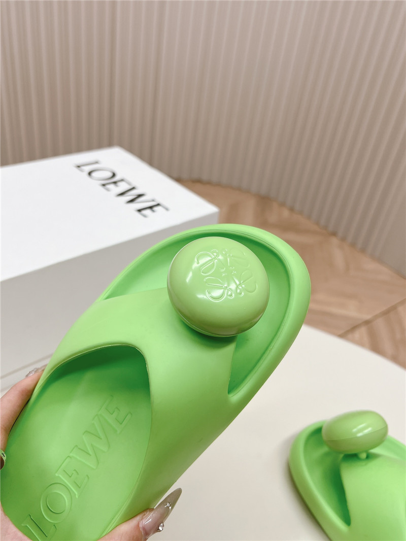 Loewe Bubble Thong Slide in Green