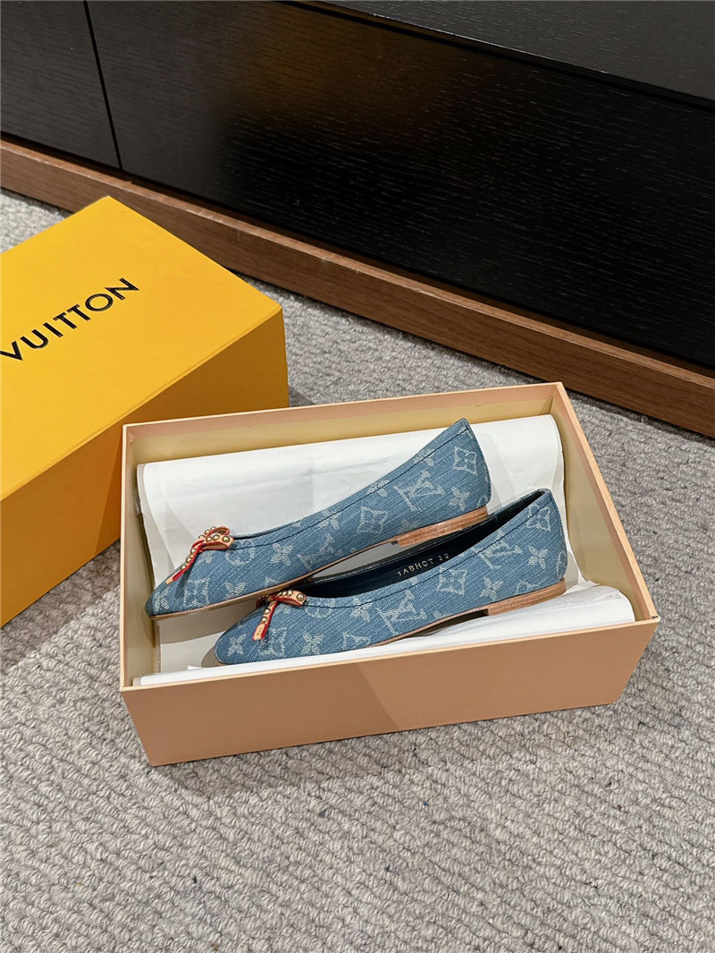 l0vis Vvtt0n nina flat ballerina in blue