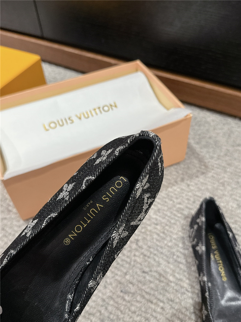 Louis Vuitton Nina Flat Ballerina Gray