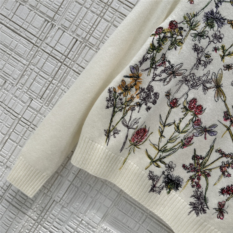 D10r herbarium knit sweater white