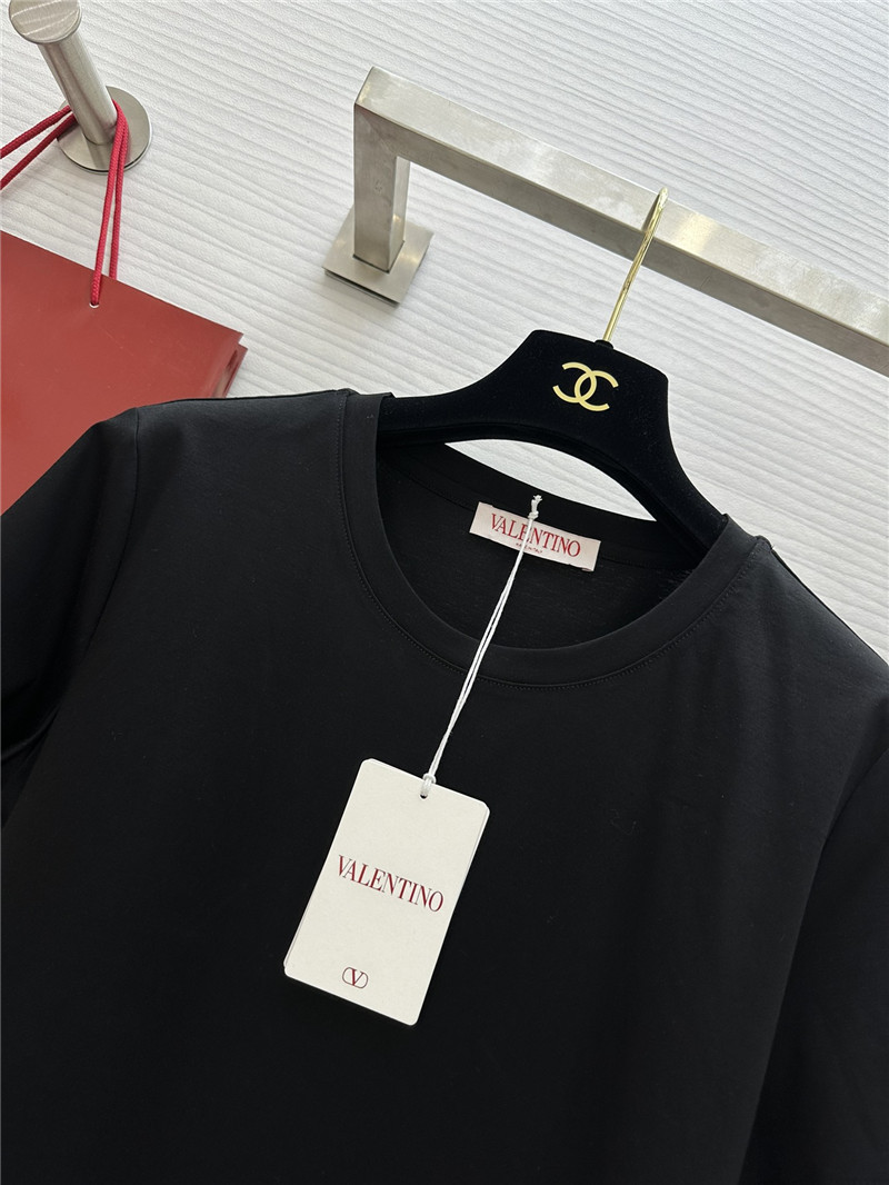 Va1e*ntin0 t-shirt + bow overalls set replica clothes