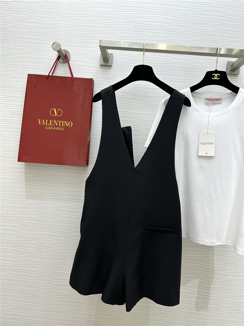 Va1e*ntin0 t-shirt + bow overalls set replica clothes