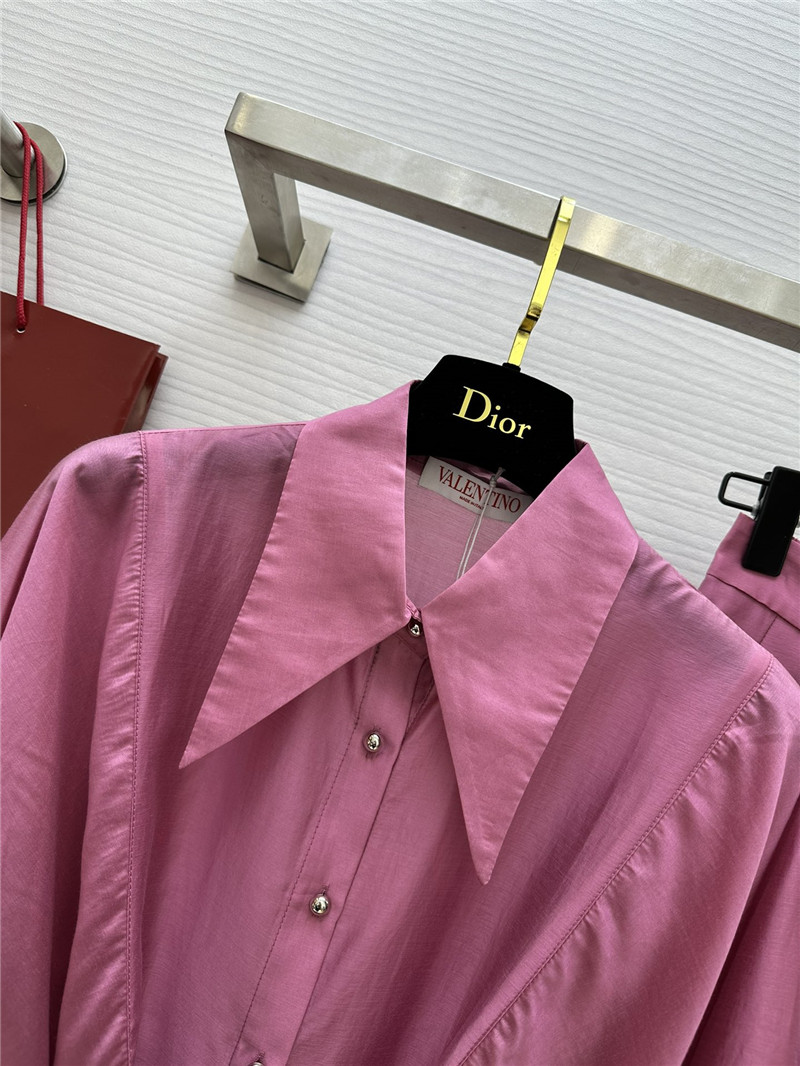 Va1e*ntin0 tie shirt + shorts set replicas clothes