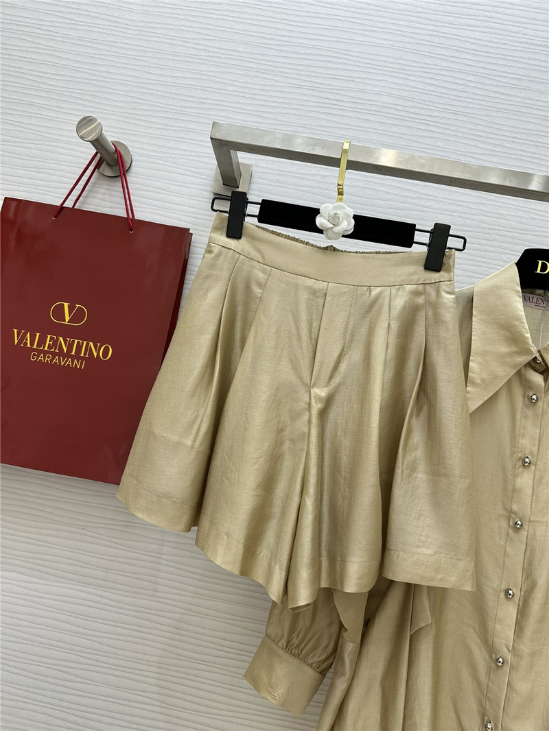 Va1e*ntin0 tie shirt + shorts set replicas clothes