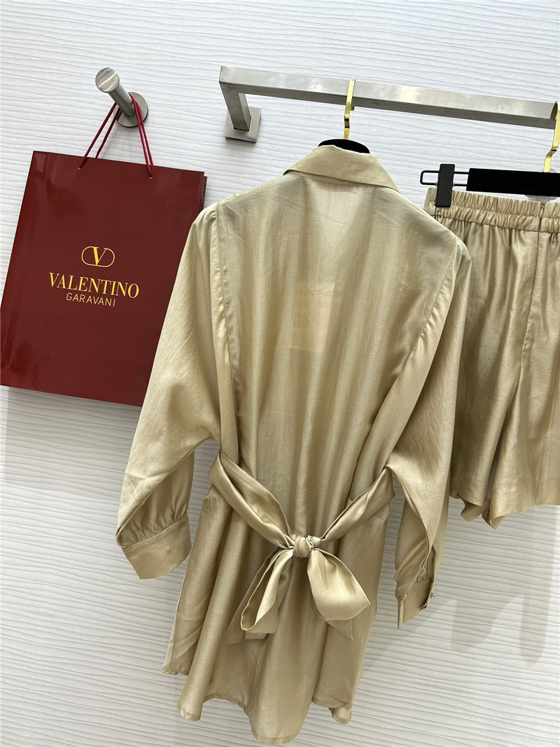 Va1e*ntin0 tie shirt + shorts set replicas clothes