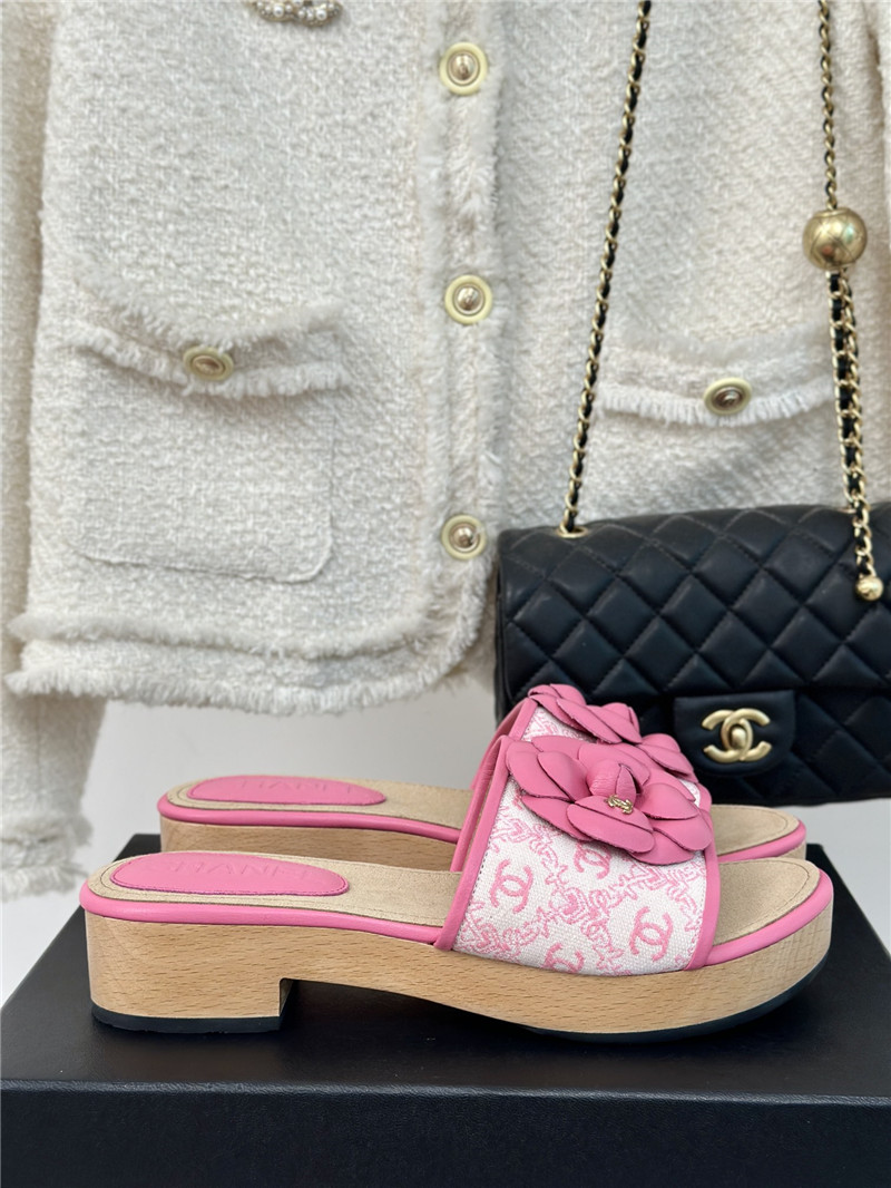 Ch**el platform camellia women’s slippers rose red