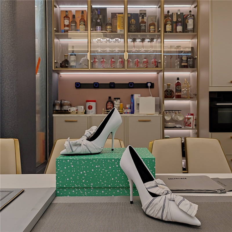 Ba1en*iaga knife chemise slingback pumps