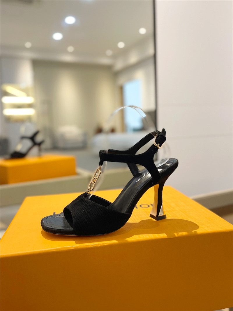 l0vis Vvtt0n black satin chain sparkle heels sandals