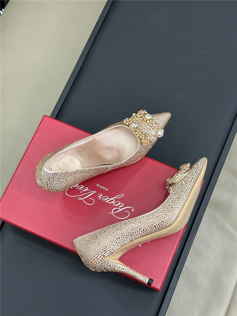 roger vivier beige flower D1am0nd buckle heels