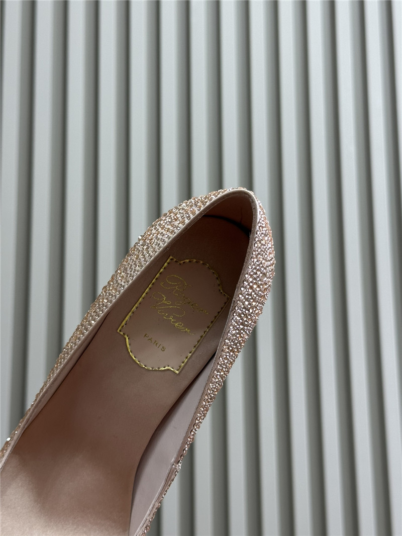 roger vivier beige flower D1am0nd buckle heels