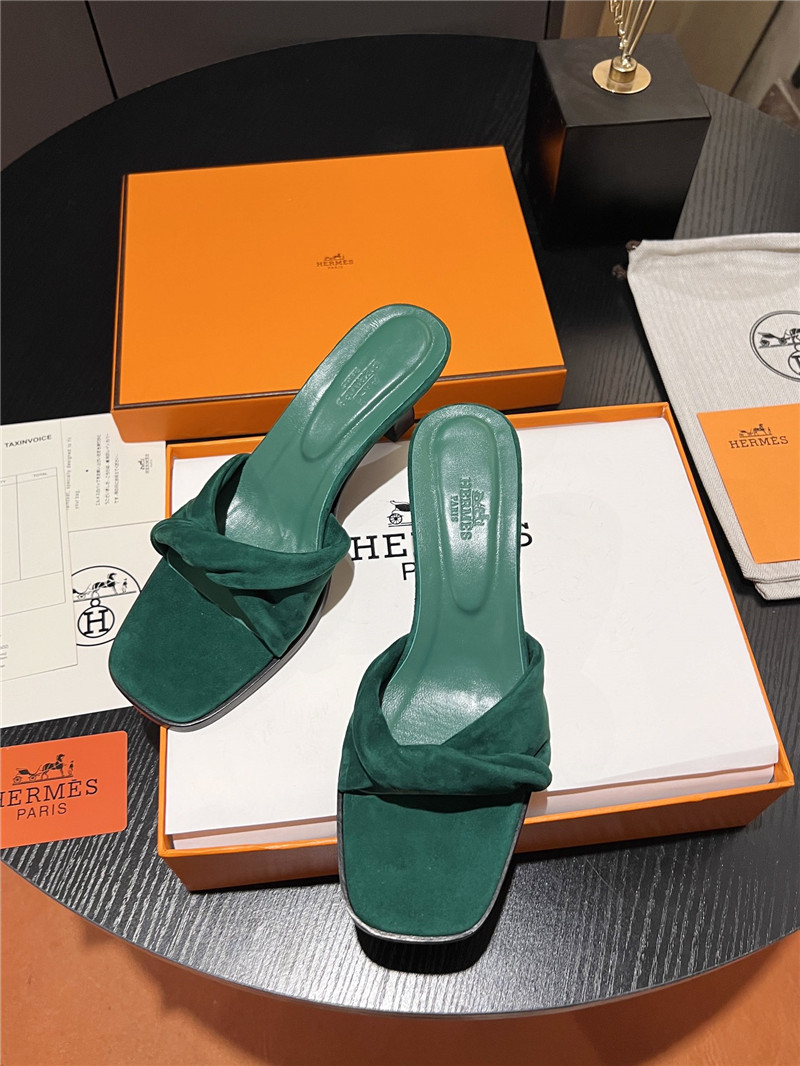 H**me5 green suede giny 55 sandals