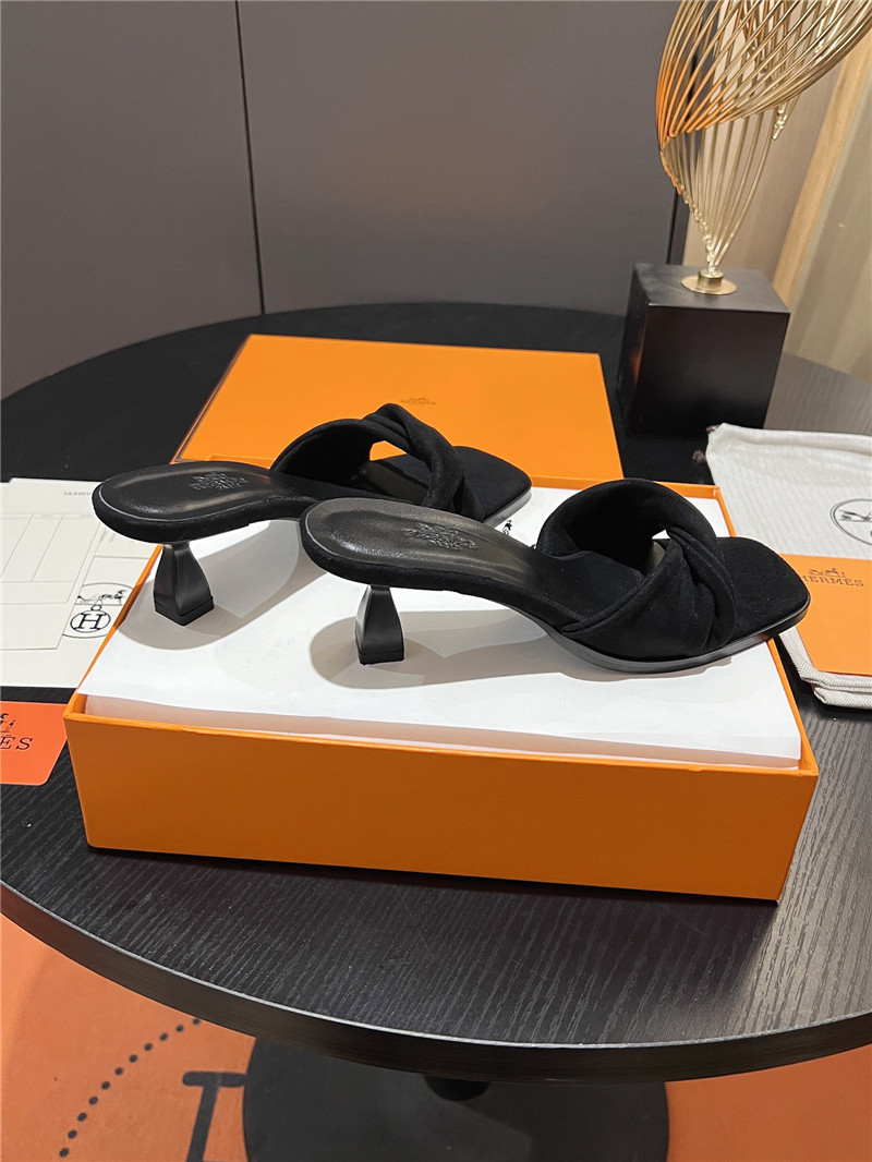 H**me5 black suede giny 55 sandals