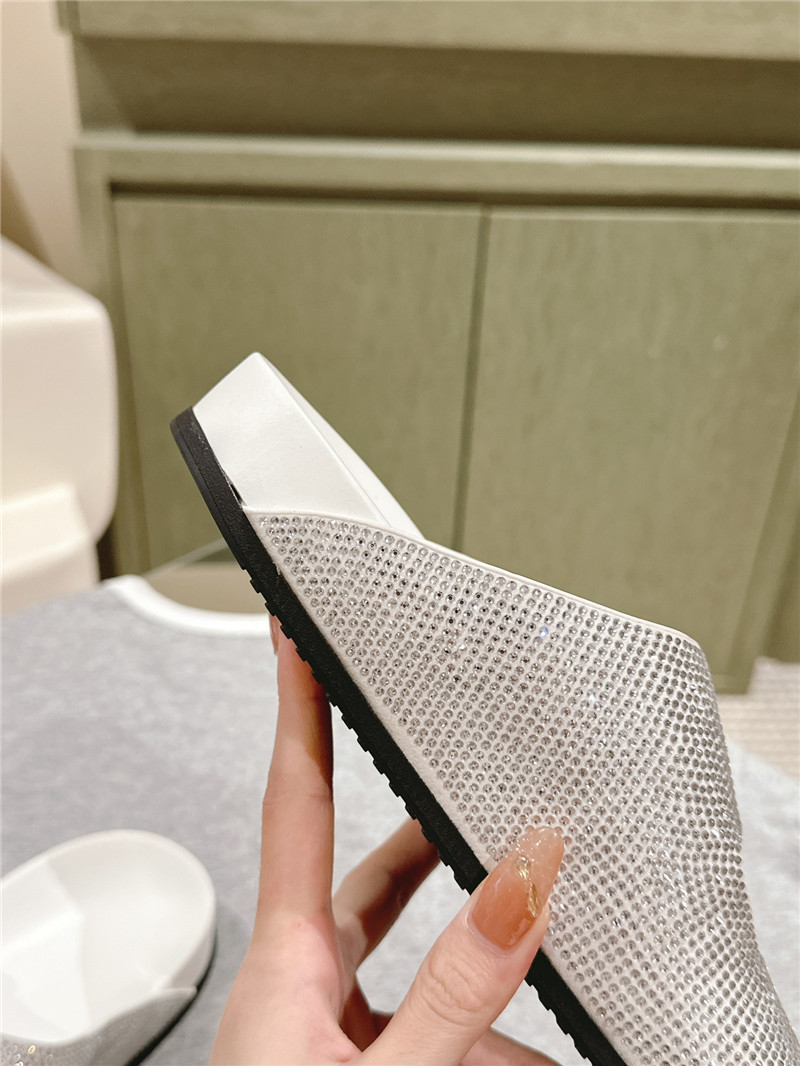 Ba1en*iaga rhinestone slippers silver