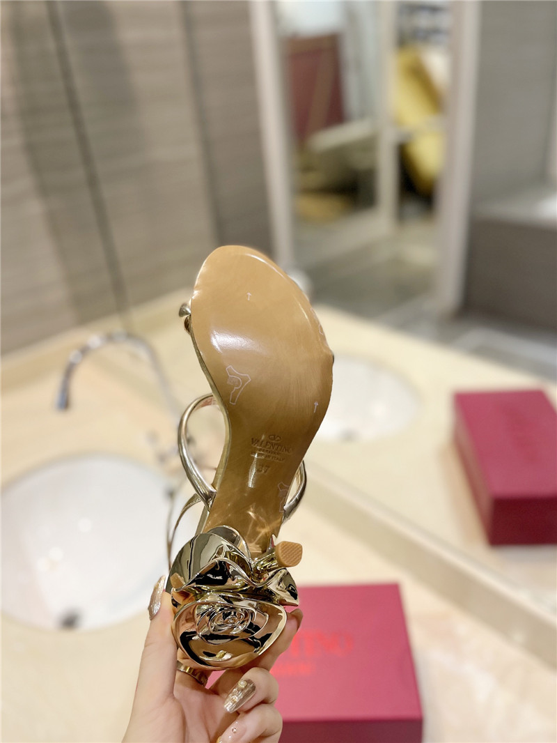 Va1e*ntin0 women’s gold heel sandals