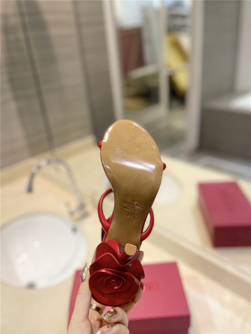 Va1e*ntin0 women’s red heel sandals