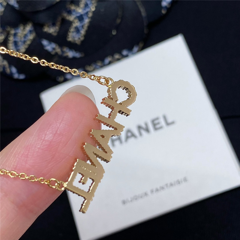 ch**el full D1am0nd letter double c double layer necklace