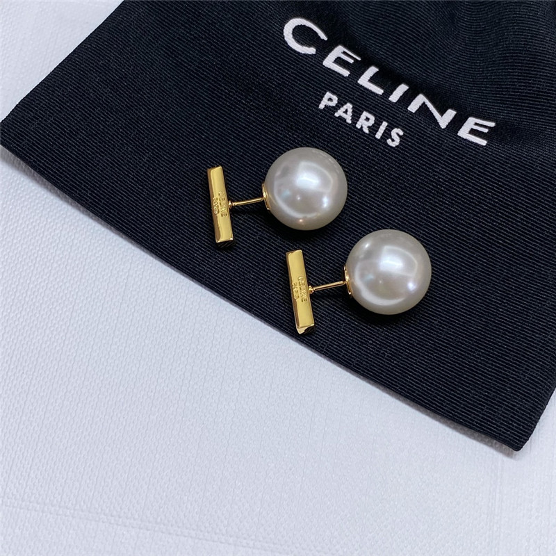 Ce1i*e pearl earrings