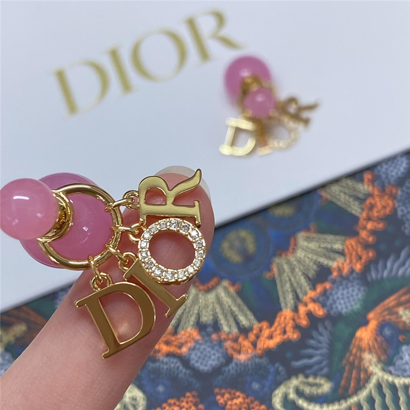 D10r pink pearl earrings