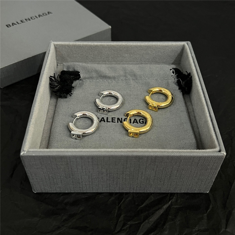 Ba1en*iaga new earrings