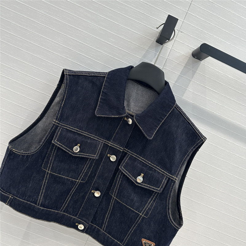 Pra*a functional style vest replica clothing sites