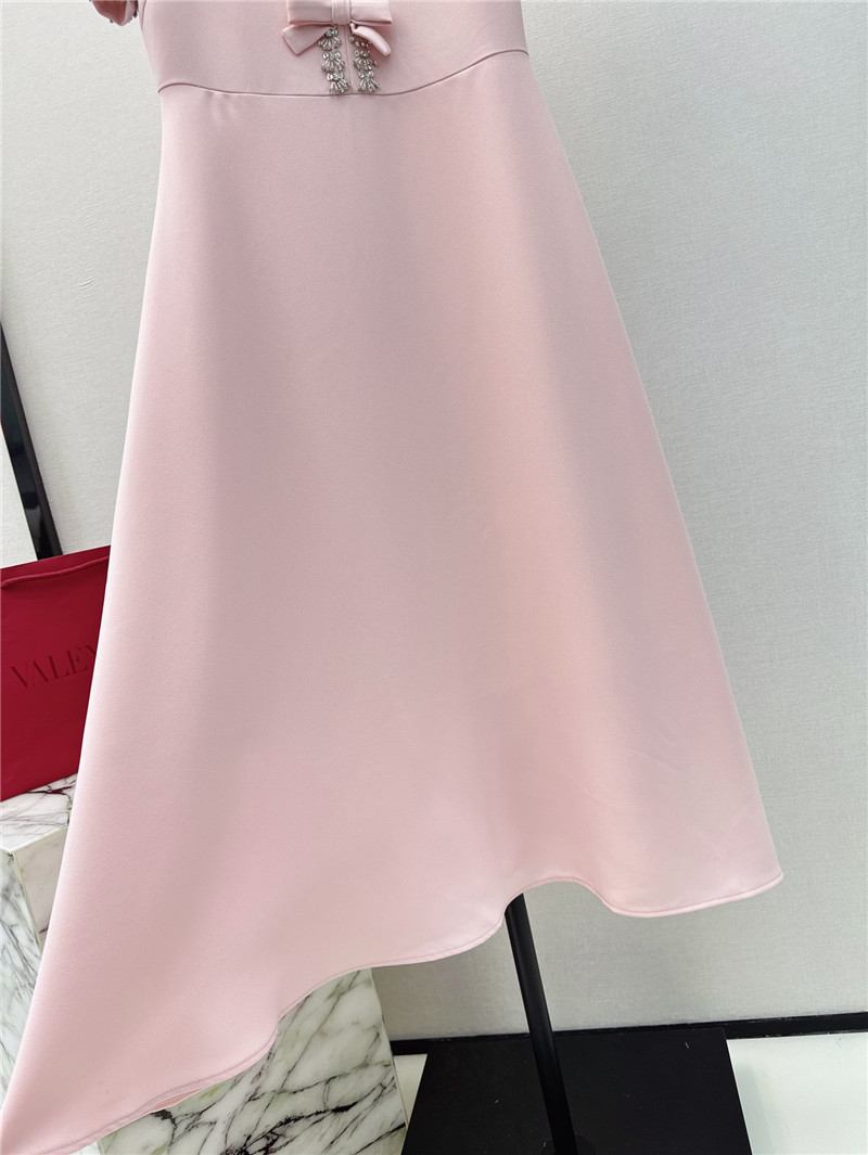 Va1e*ntin0 beaded dress replica clothing sites