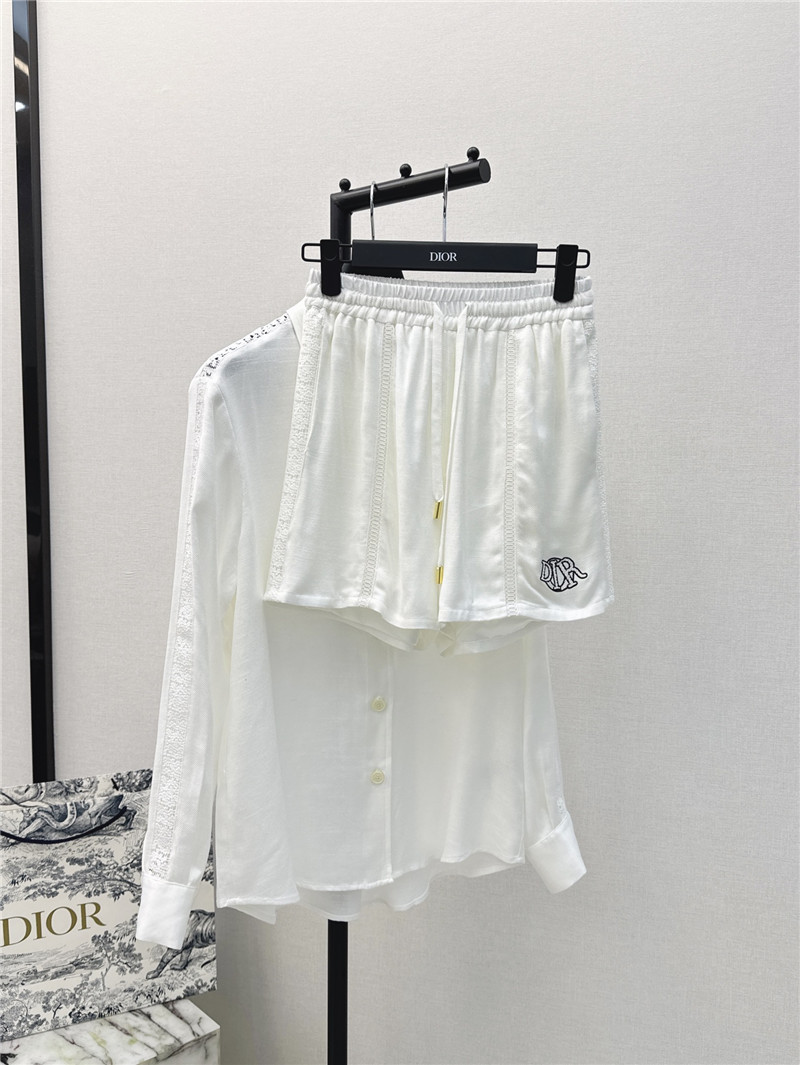 D10r embroidered logo patchwork lace series suit replicas clothes