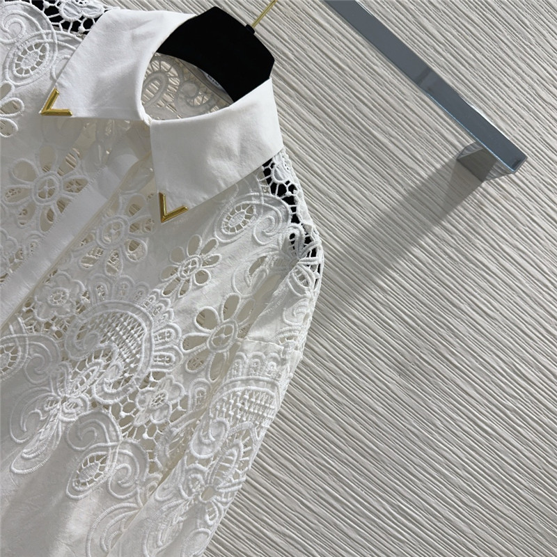 Va1e*ntin0 white hollow embroidered shirt set