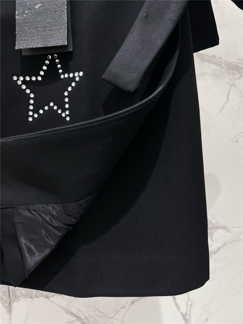 y51 hot D1am0nd suit replica clothing sites