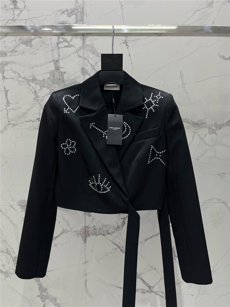 y51 hot D1am0nd suit replica clothing sites