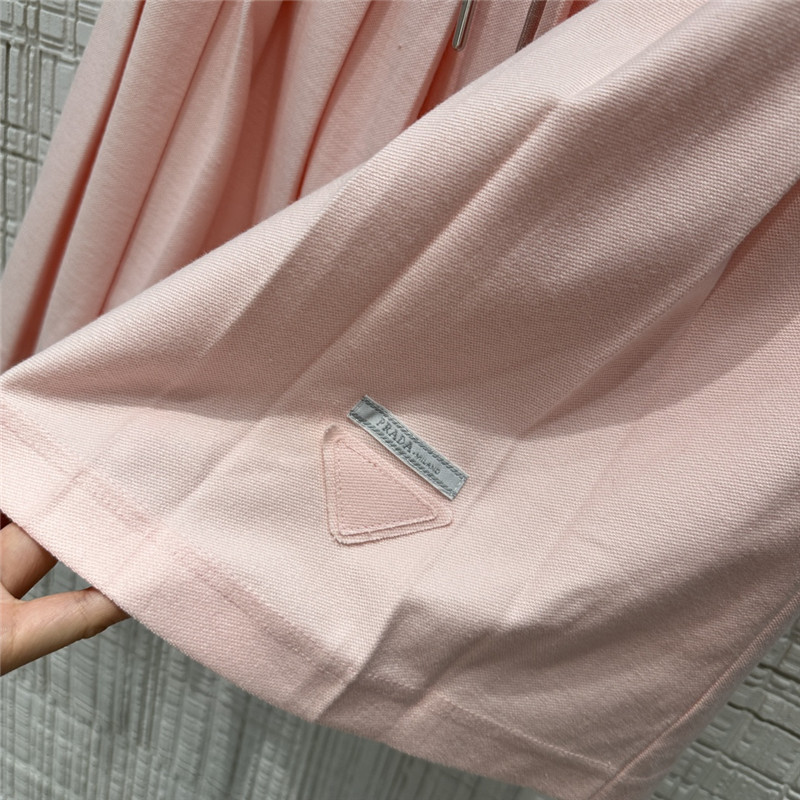 Pra*a fake two-piece top + pleated skirt replica d&g clothing