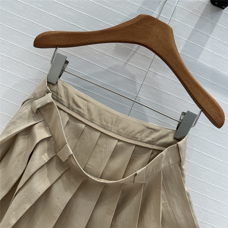 M1um1u silk jacquard short pleated skirt replicas clothes
