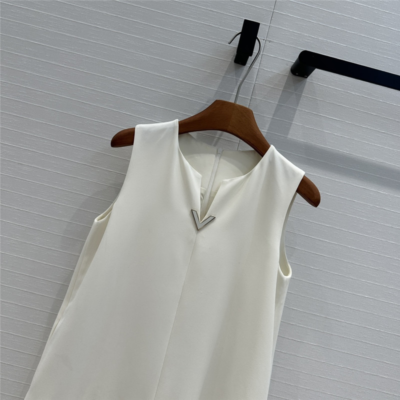 Va1e*ntin0 heavy luxury dress replicas clothes