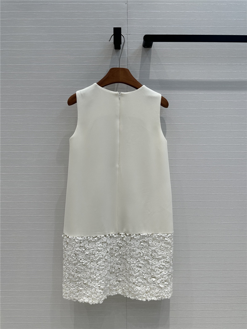 Va1e*ntin0 heavy luxury dress replicas clothes