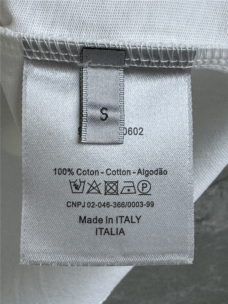 D10r floral print t-shirt replica clothing sites