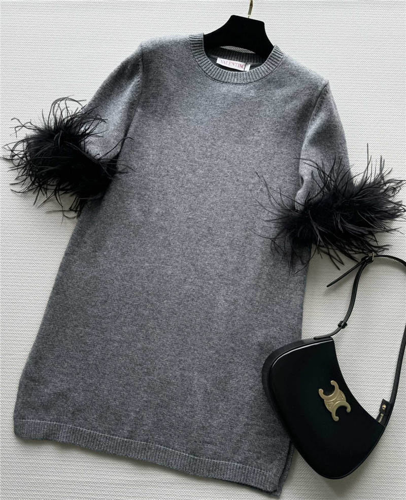 Va1e*ntin0 ostrich knitted dress replica clothing sites
