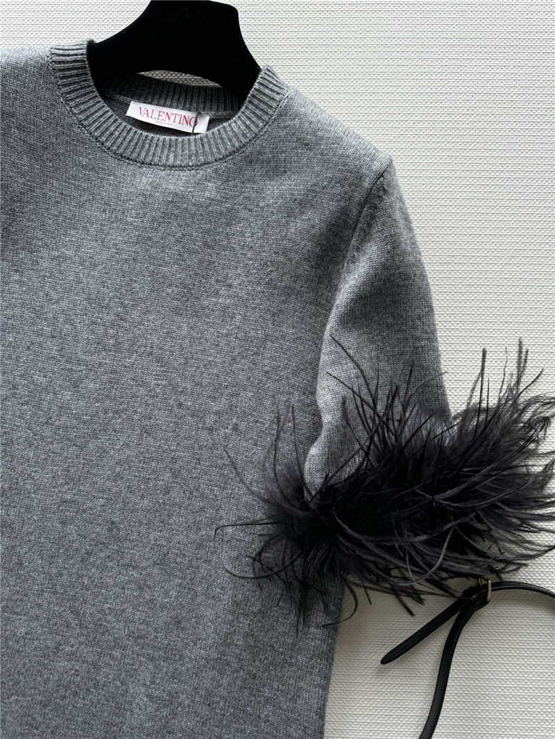 Va1e*ntin0 ostrich knitted dress replica clothing sites