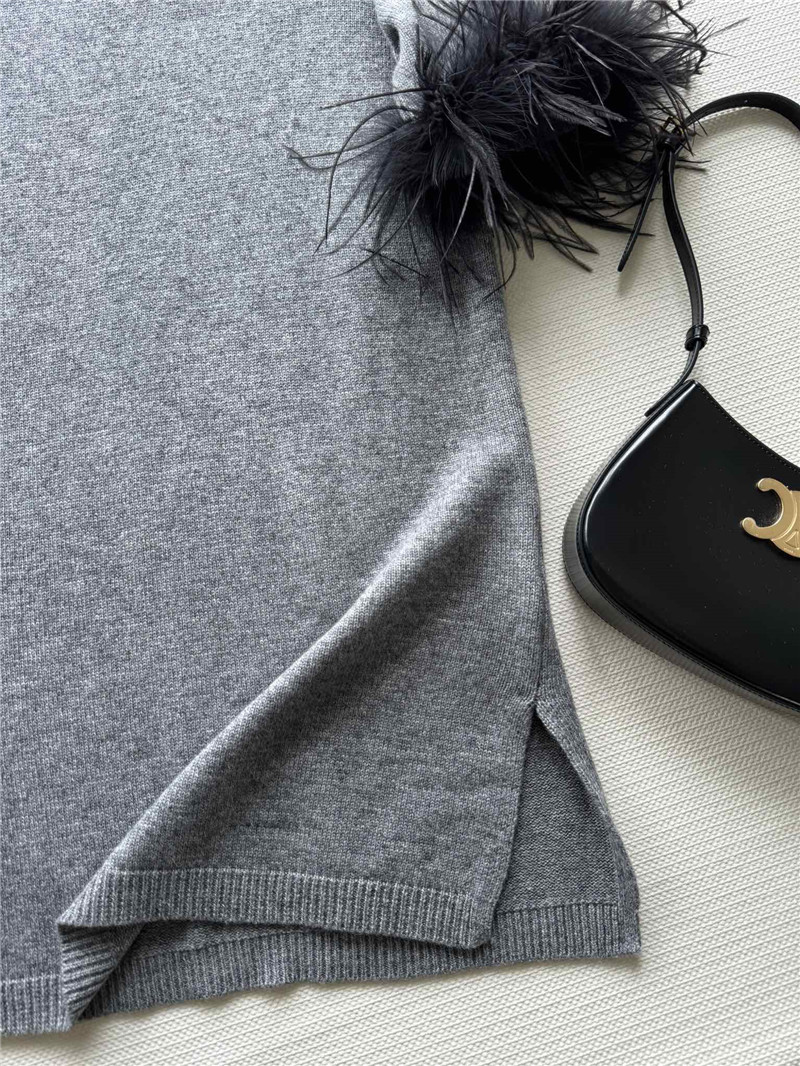 Va1e*ntin0 ostrich knitted dress replica clothing sites