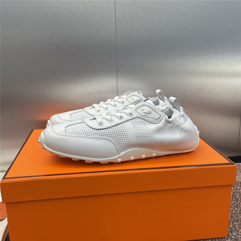 H**me5 white flat round toe lace-up sneakers