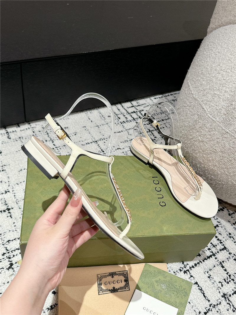 Gvc*1 signoria thong sandal ivory patent leather