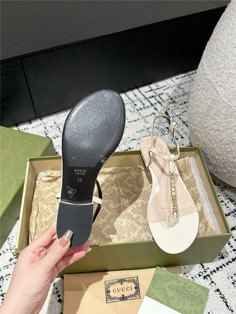 Gvc*1 signoria thong sandal ivory patent leather